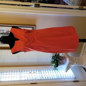 Kim Rogers coral lace neckline sleeveless sheath stretch dress size 8 EUC